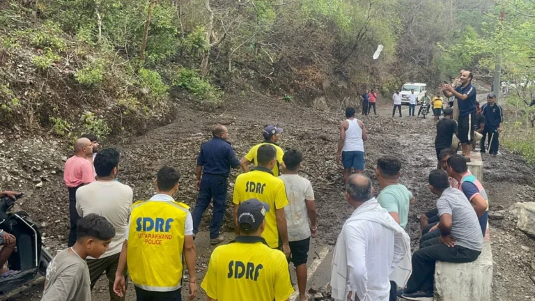 27_06_2024-rishikesh-rain_23747345