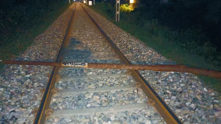 18_10_2024-train_23817804